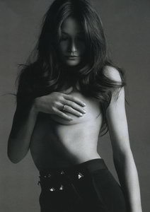   Carla Bruni