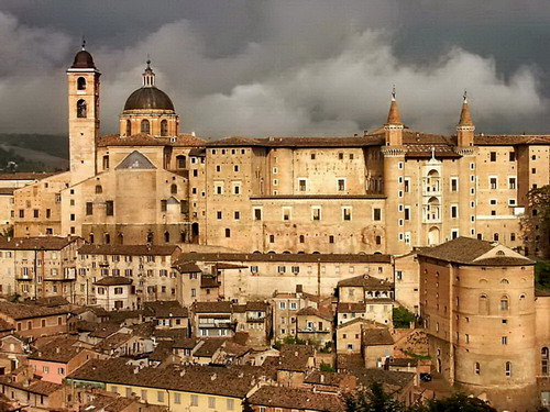 Urbino.      -  